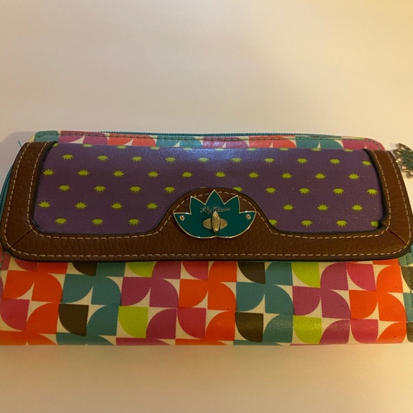 Lily Bloom Multi Color Wallet - Picture 1 of 11